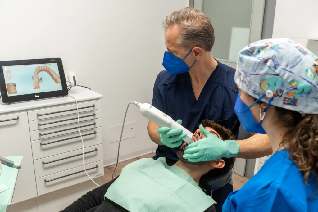 Prima visita odontoiatrica a Fiorano Modenese