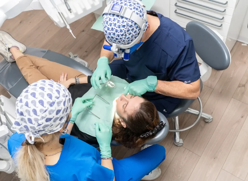 Studio dentistico a Castellarano - Differenza tra faccette dentali e sbiancamento